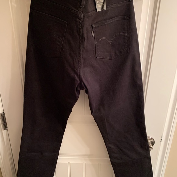 NWT Levi’s Premium 724 High-Rise Straight 31 32 - Picture 3 of 5